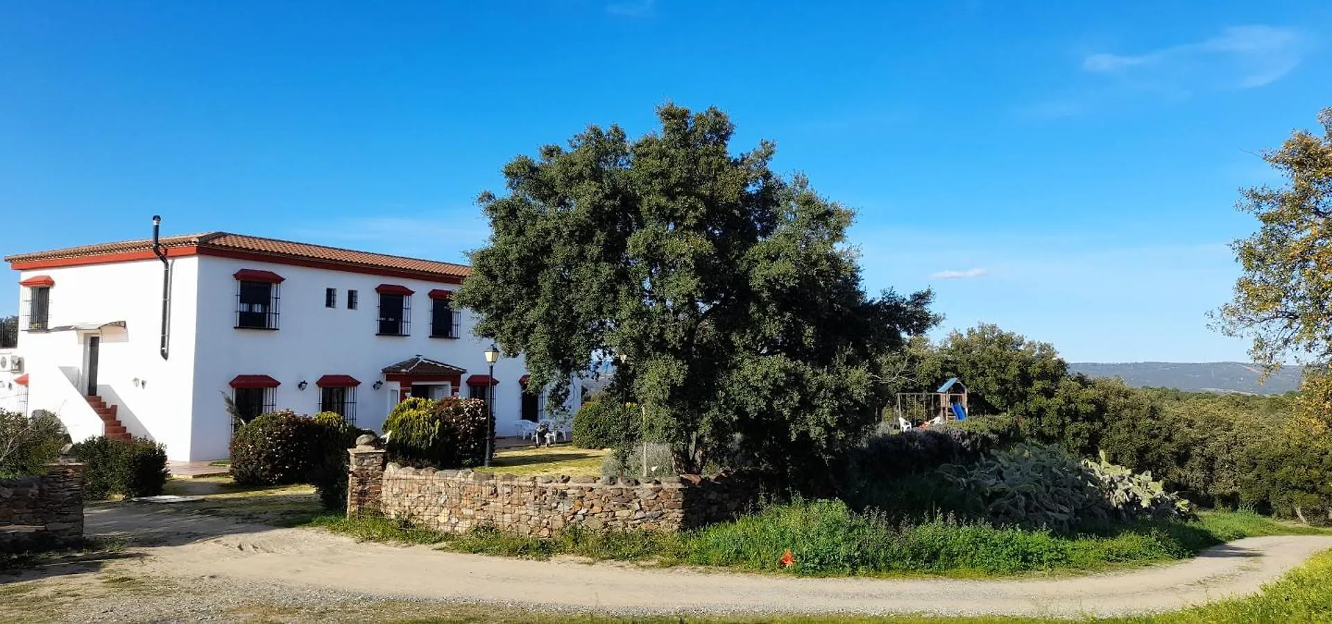 El Ronquillo Casa Rural Puerto Cabero ספרד