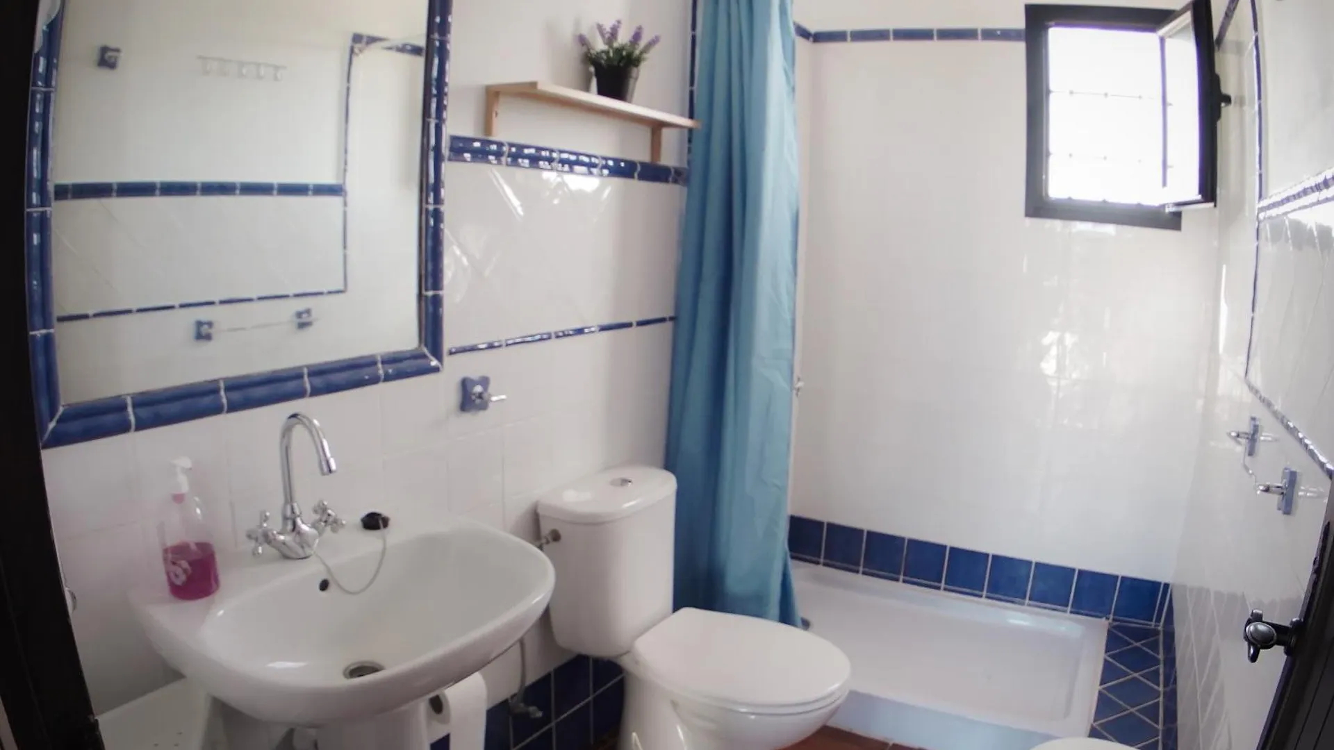 El Ronquillo Casa Rural Puerto Cabero בית כפרי