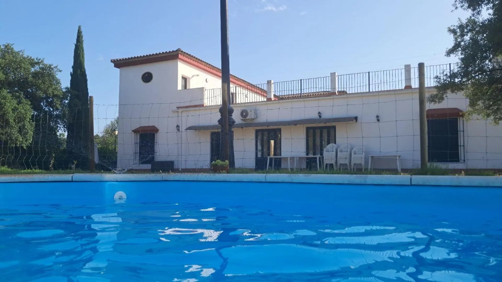 El Ronquillo Casa Rural Puerto Cabero בית כפרי